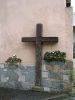 St Baldoph, Croix de bois dans une façade