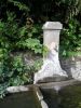 Le Sappey en Chartreuse, fontaine au pied d'une croix